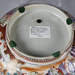 Chinese Export Mandarin Palette Porcelain Punch Bowl, circa 1760-1770