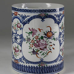 Chinese Export Porcelain Famille Rose Tankard, 18th Century