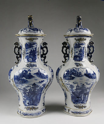 34-4915 Pair Chinese Export Baluster Vases A_MG_1295