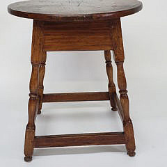 18th Century American Oval Tavern Table