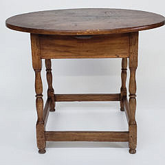 18th Century American Oval Tavern Table