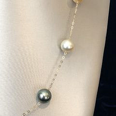 18k Gold South Sea White, Gold and Tahitian Grey Pearl Tin Cup Necklace