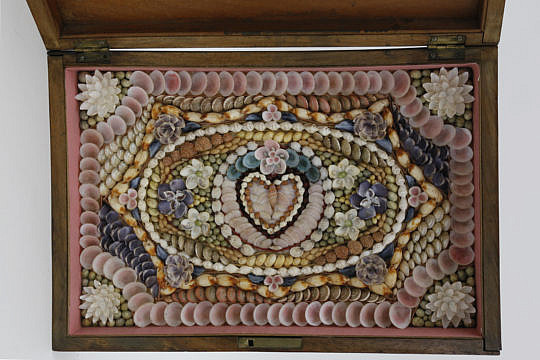 445-3771 Sailors Valentine in Inlaid Box B_MG_1151
