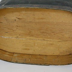 Scandinavian Decorated Oval Band Box, circa 1843