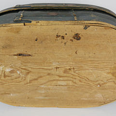 Scandinavian Decorated Oval Band Box, circa 1843