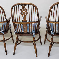 Eight English Elm Splat Back Windsor Dining Chairs