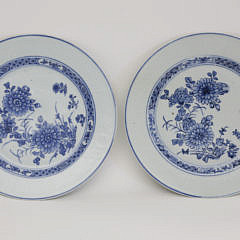 7-4915 Pair Chinese Export Porcelain Dinner Plates A_MG_1385