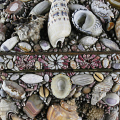 Fine Coquillage Shell-Work Coffret, circa 1840