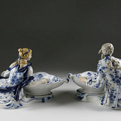 Pair of Meissen Porcelain Blue Onion Pattern Figural Sweetmeat Dishes, late 19th Century