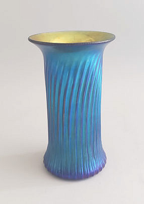 48-2674 Lundberg Studios Vase B