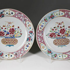 266-4621 Pair of Famille Rose Plates Yongzheng A_MG_2282