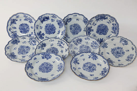 29-4915 Set of Ten Chinese Blue Dinner Plates A_MG_9892