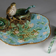 English Majolica Berry Serving Bowl, Registry Mark 1870