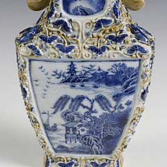 Chinese Export Porcelain Wall Pocket Vase, circa 1800