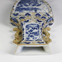 Chinese Export Porcelain Wall Pocket Vase, circa 1800