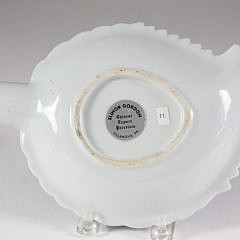 China Trade Blue Fitzhugh Sugar Bowl and Leaf Dish, circa 1820