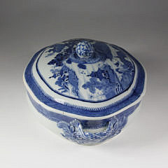 Nanking Oval Covered Tureen, circa 1820-40