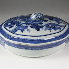 Nanking Oval Covered Tureen, circa 1820-40