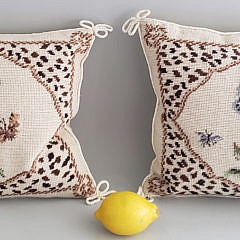 4795 Floral Hooked Pillows A