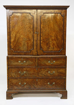 18-4895 Mahogany Linen Press A_MG_1884 2