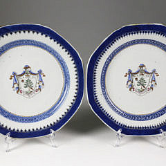 300-4621 Pair Armorial China Trade Plates A _MG_2195