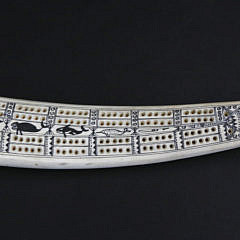 42-4962 Signed Walrus Cribbage Board A_MG_9896