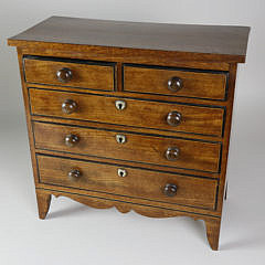 460-3771 Miniature Chest of Drawers A_MG_1333 2