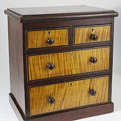 461-3771 Miniature Chest A_MG_0007