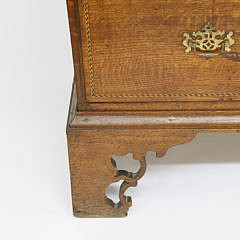 English Georgian Oak Chest on Chest, circa 1800-1820