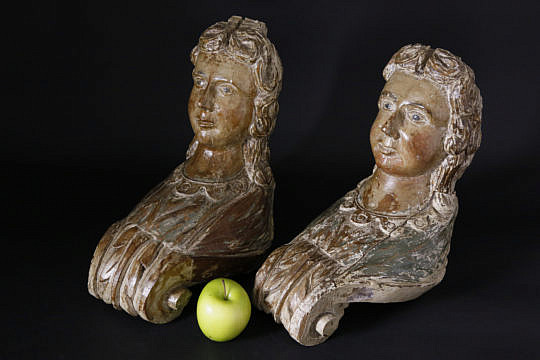 1-5009 Pair Figurehead Carvings A_MG_4110