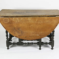 American William and Mary Gate Leg Drop Leaf Dining Table, 18th Century