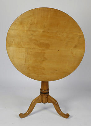 15-2674 American Tilt Top Table A_MG_4724