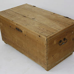 American Pinewood Blanket Box, 19th Century