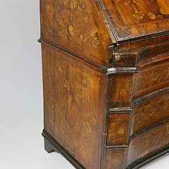 Italian Marquetry Walnut Slant Front Desk, 18th Century