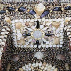 Victorian Shell Encrusted Dresser with Mirror, circa 1870