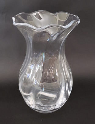 628-1865 Simon Pearce Vase A