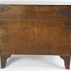 American Inlaid Mahogany Bow-front Chest of Drawers, circa 1790-1810