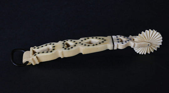 76-4823 Antique Whale Ivory and Silver Inlaid Pie Crimper A_MG_4145