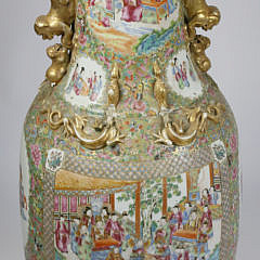 Finely Painted Rose Mandarin Palace Vase, circa 1820