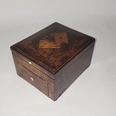 2520-955 Inlaid Burlwood Card Holder A