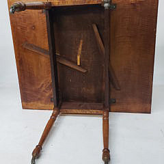 19th Century New England Sheraton Tiger Maple Drop Leaf Table