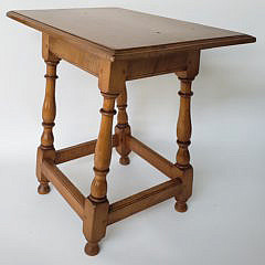 2537-955 Antique Tiger Maple Tavern Table A