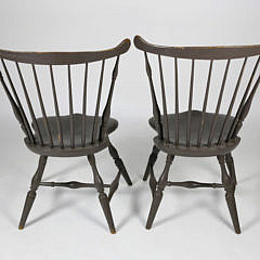 Pair of Antique New England Fan-back Windsor Side Chairs, circa 1800