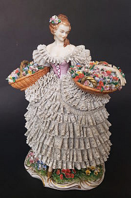 244-4621 Porcelain Lady A