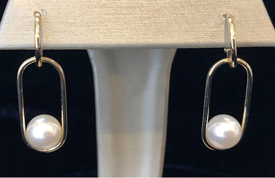 5-4960 Akoya Pearl Gold Earrings A IMG_8232