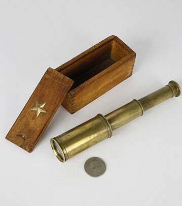 1731-54 Petite Brass Spyglass A_MG_7435