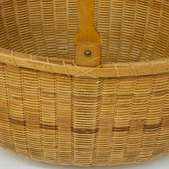 Arthur R. Martin Handcrafted Oval Swing Handle Nantucket Basket