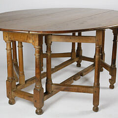 Diminutive Pine Gate Leg Drop Leaf Dining Table