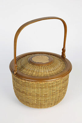 33-5015 Harry Hilbert Round Nantucket Basket A _MG_7067