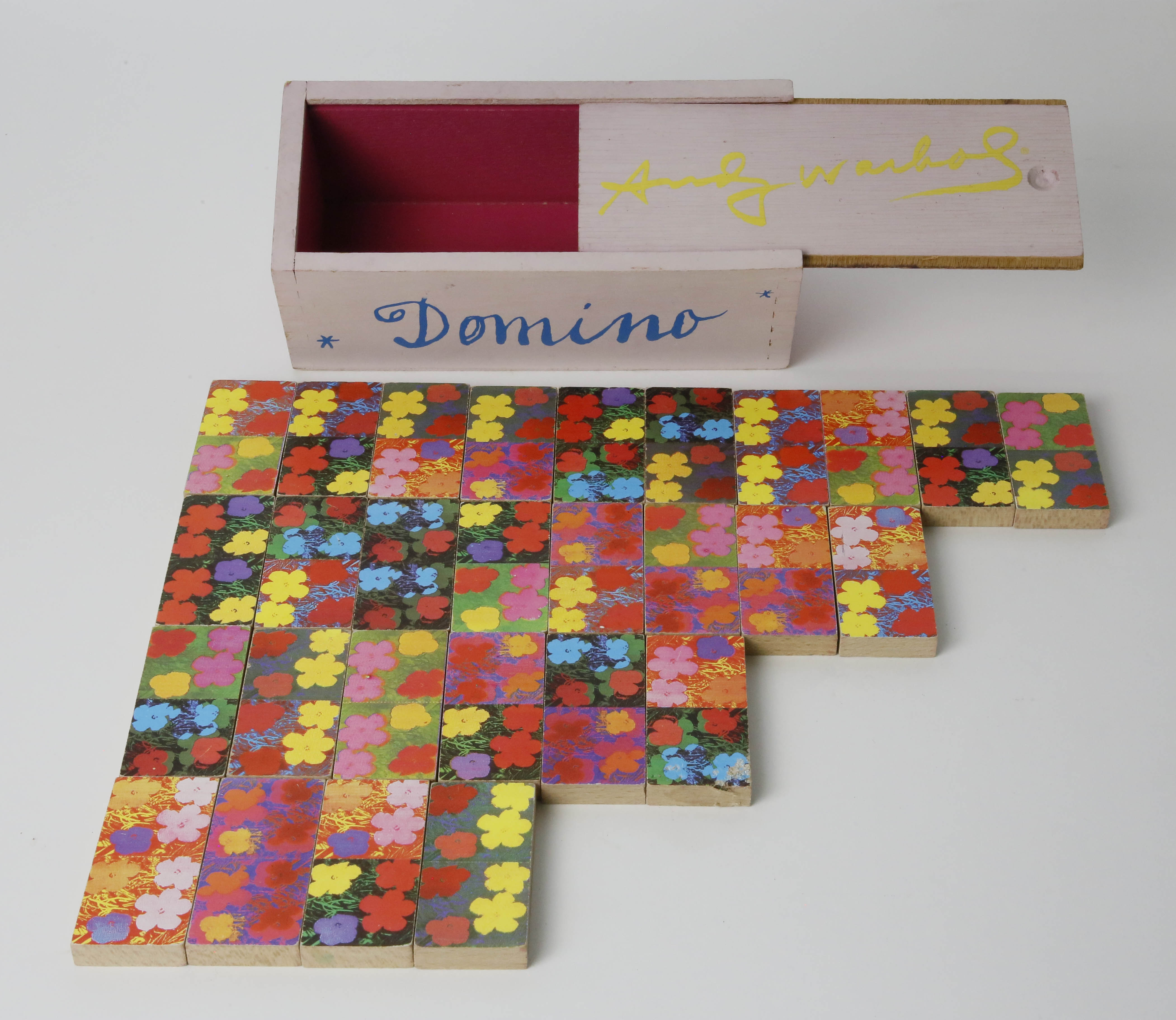 47-5024-Andy-Warhol-Domino-Set